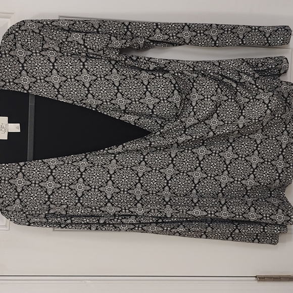 🌲. 4 FOR $20. LM Ann Taylor Loft Maternity Top - Picture 5 of 5